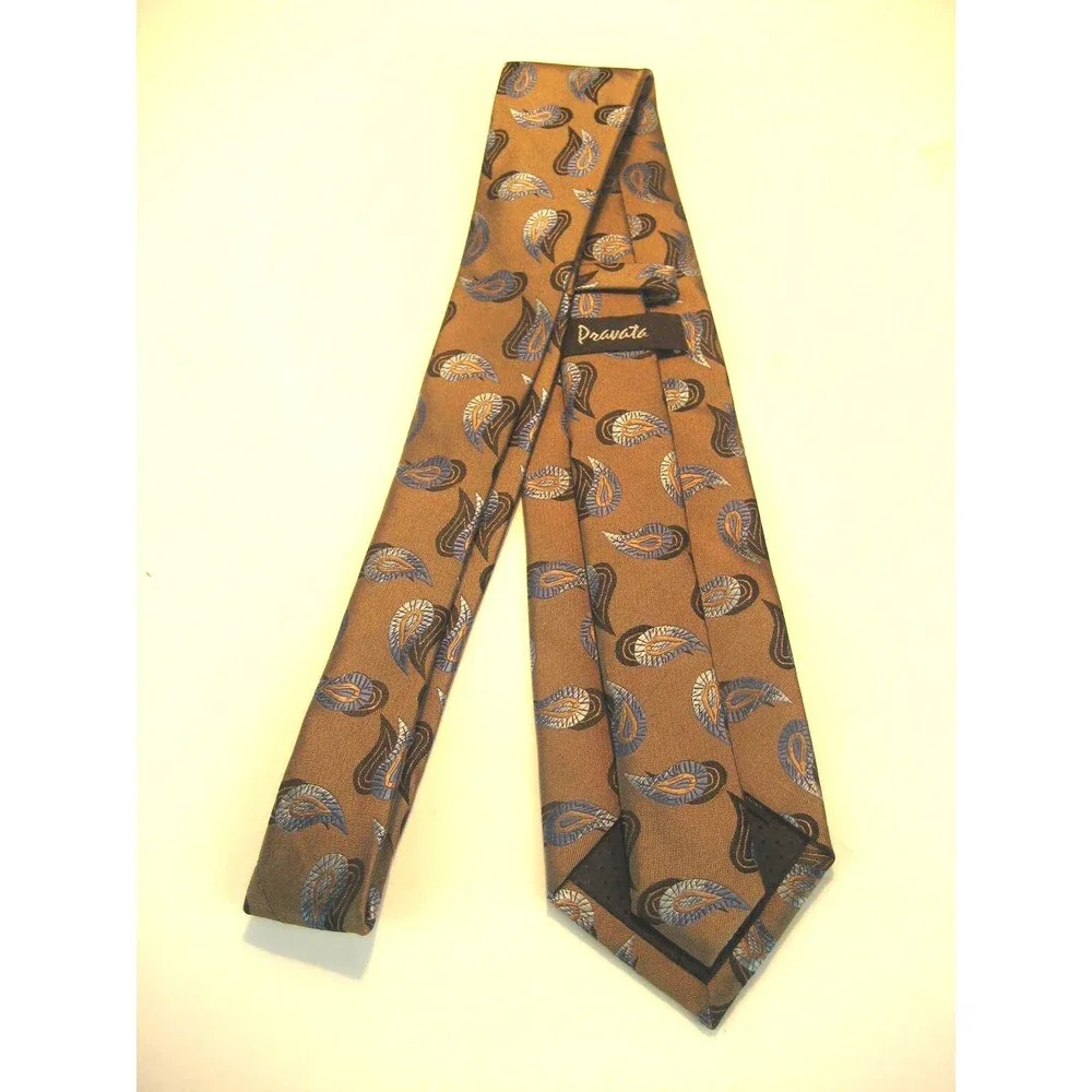 NWOT Pravata 100% Microfibre Geometric  Design Necktie